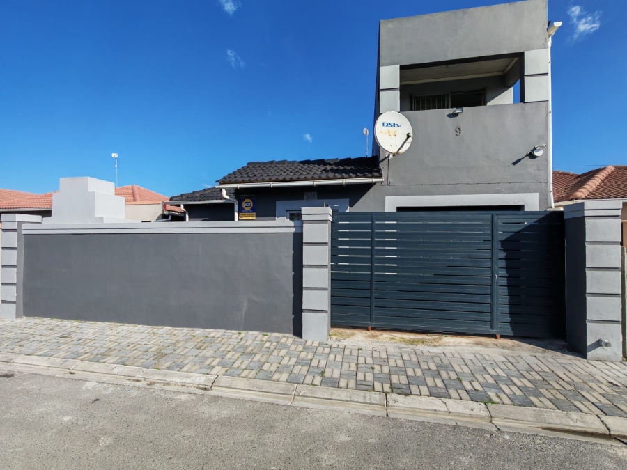 4 Bedroom Property for Sale in Delft Western Cape